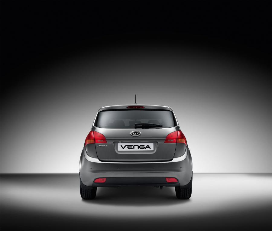  Kia Venga 2009 года  (фото 14 из 16)